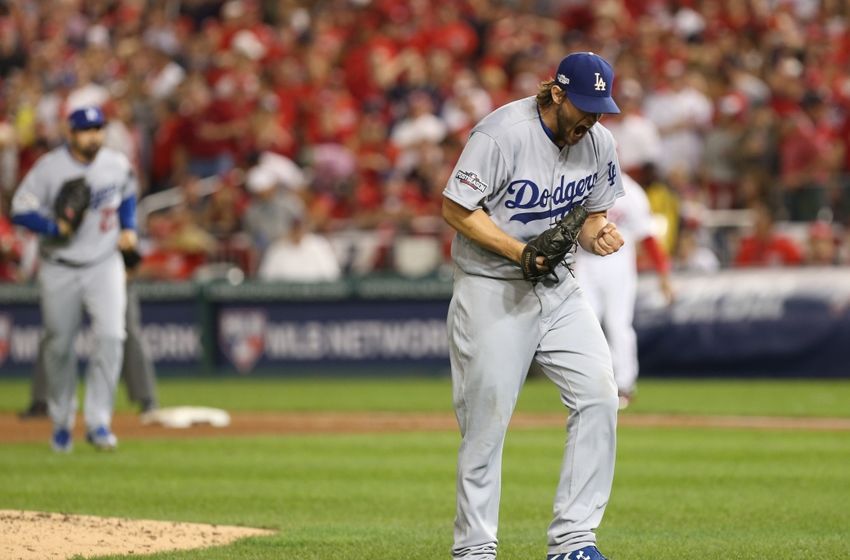 9593173-clayton-kershaw-danny-espinosa-mlb-nlds-los-angeles-dodgers-washington-nationals-850x560